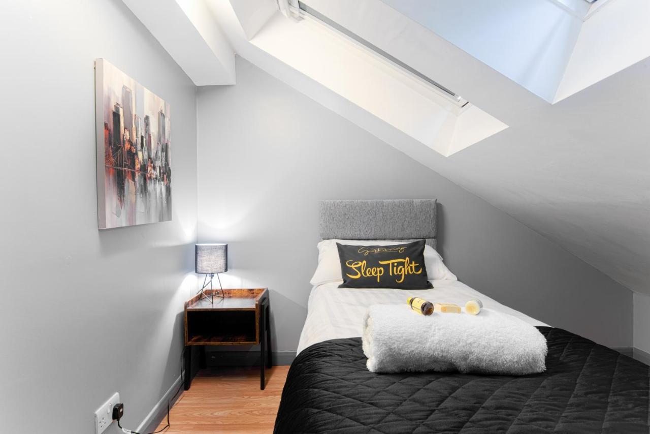 Апартаменты The Eistedfod Penthouse - Berwyn House Рексем Экстерьер фото